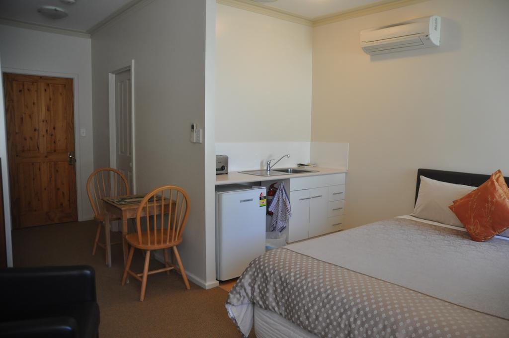 פרת'' Guildford River Retreat חדר תמונה